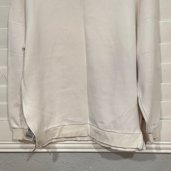 Adidas Cream Sweatshirt with Subtle Logo - Picture 10 of 10